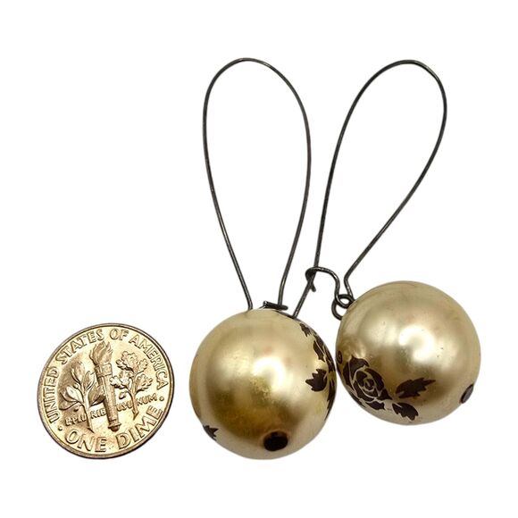 Pierced Chunky Beaded Earrings Imitation Pearl Black Floral Motiff Long Wire - Picture 7 of 8